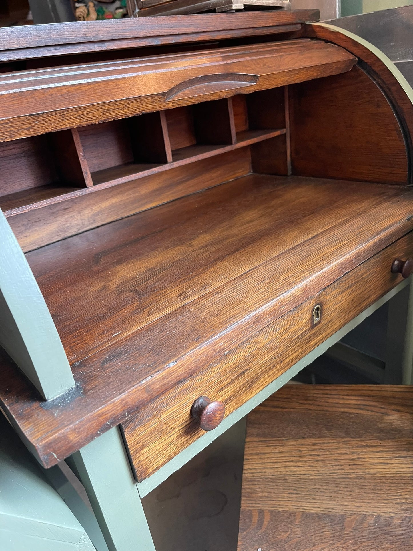 Adirondack-Themed 3-Piece Vintage Children’s Desk & Trunk Set
