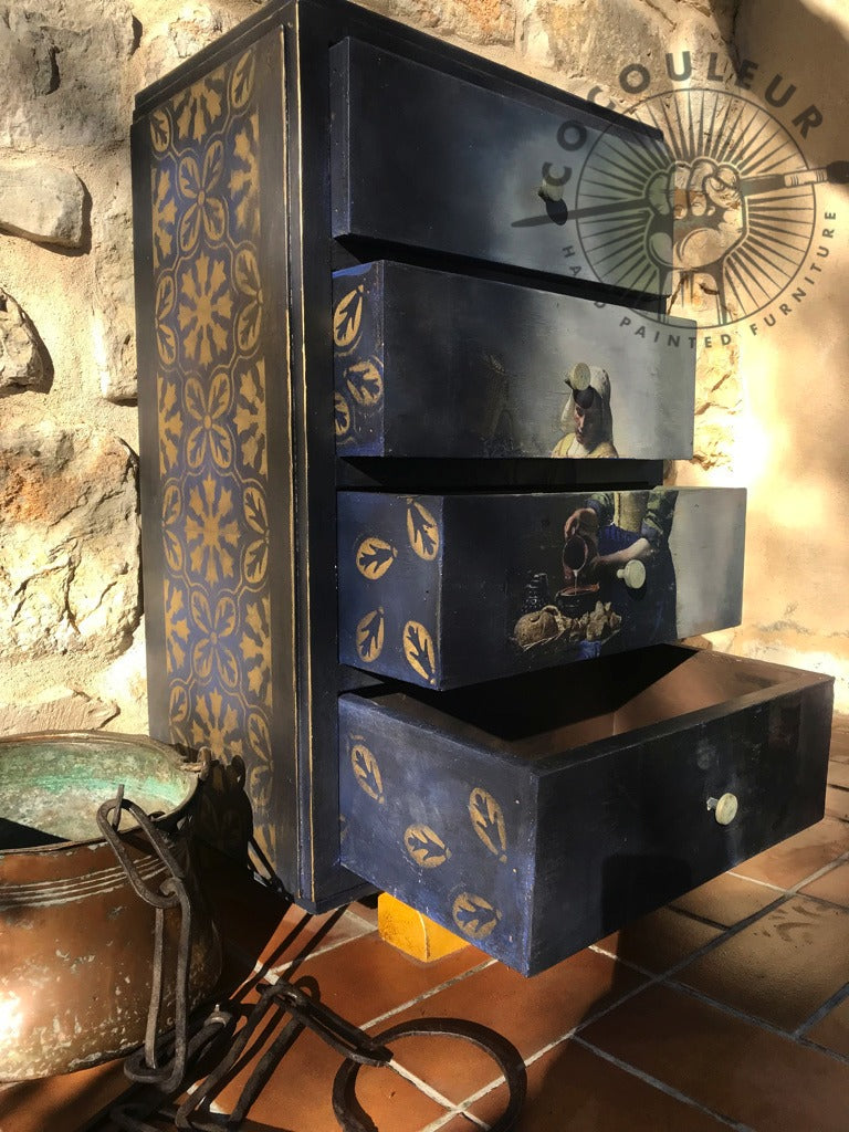 Milkmaid decoupage paper on furniture