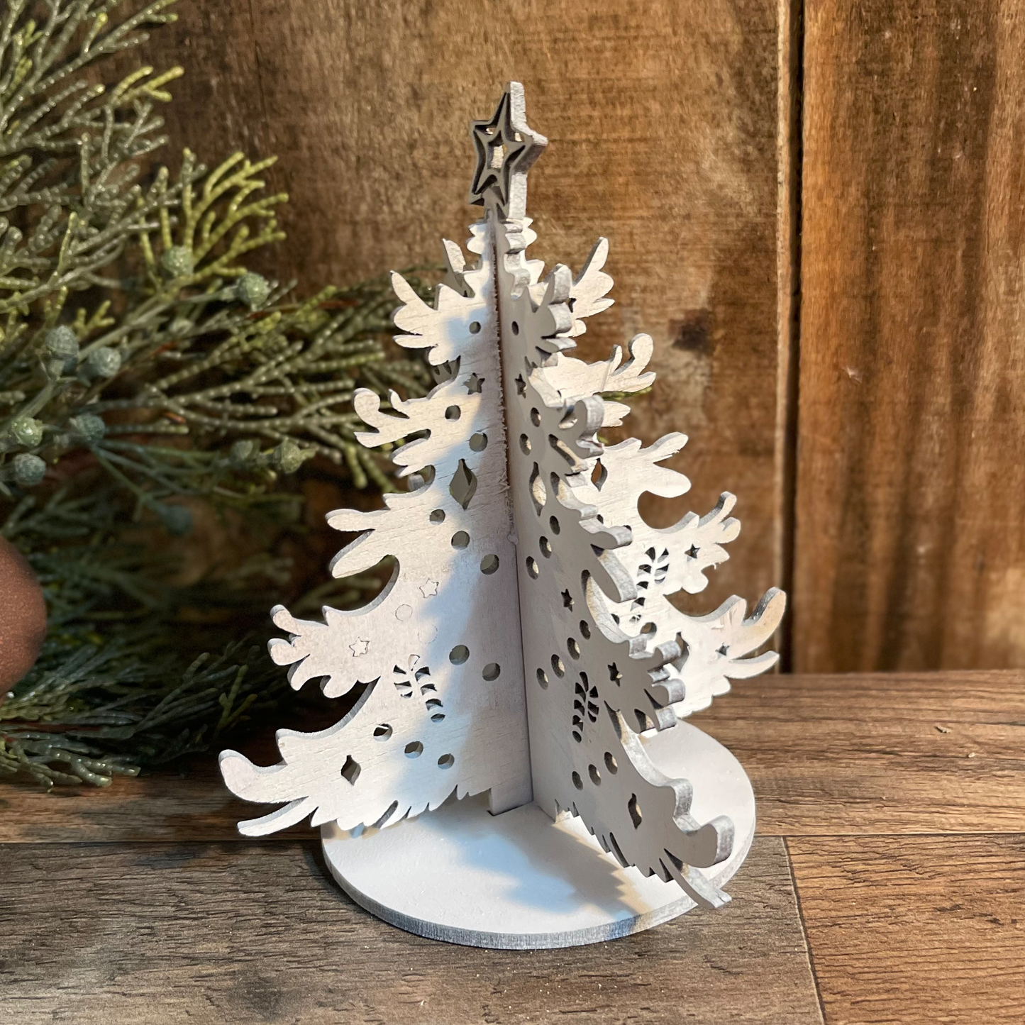 3D White Christmas Tree Decoration | Hand-Painted Wooden Holiday Shelf Sitter | Star-Studded Nordic Tree Display