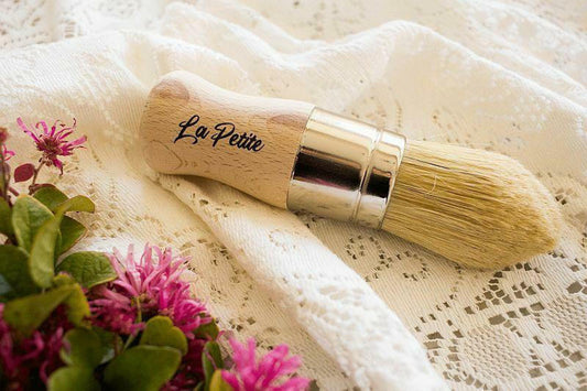 Dixie Belle La Petite Brush