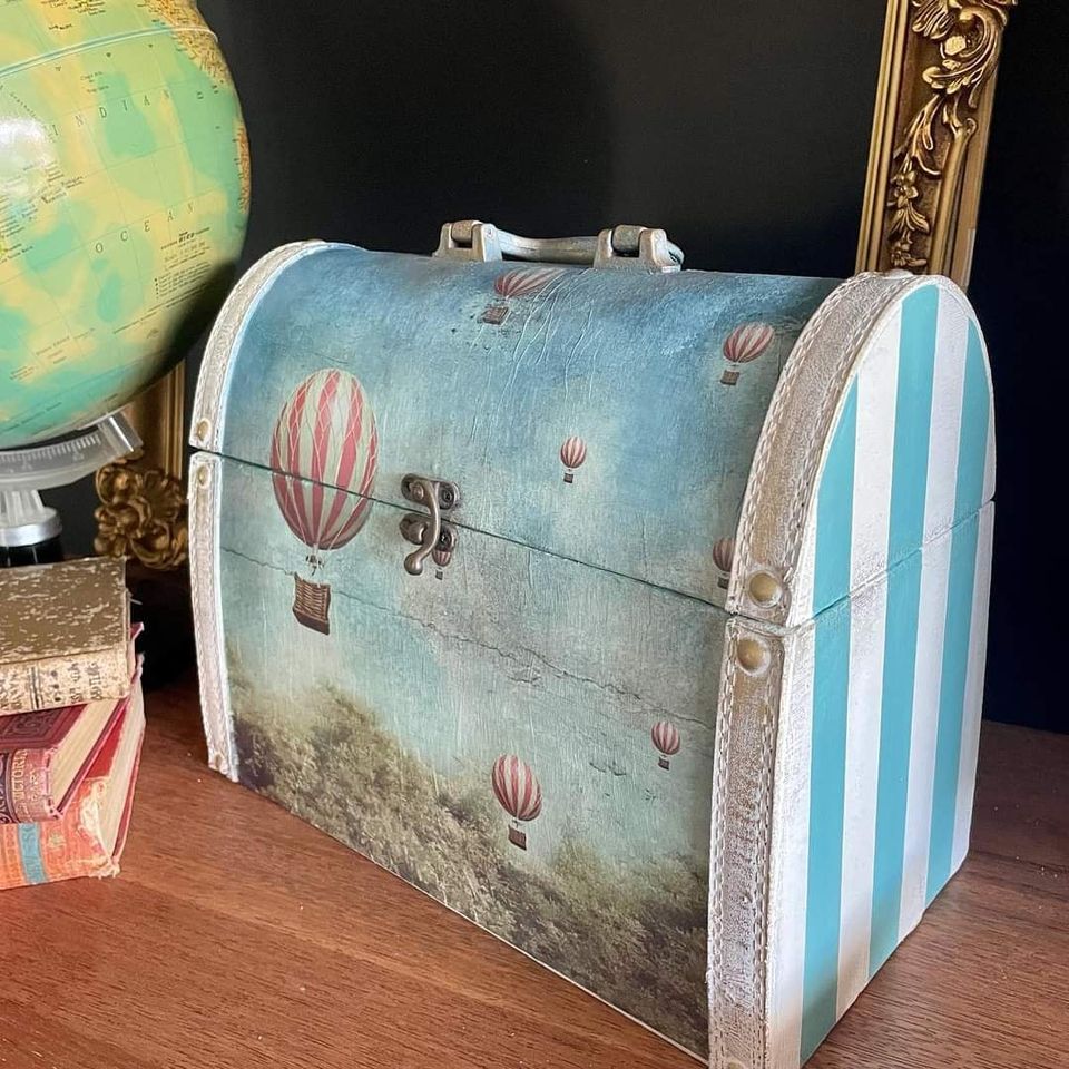 Ferris Wheel decoupage paper on furniture