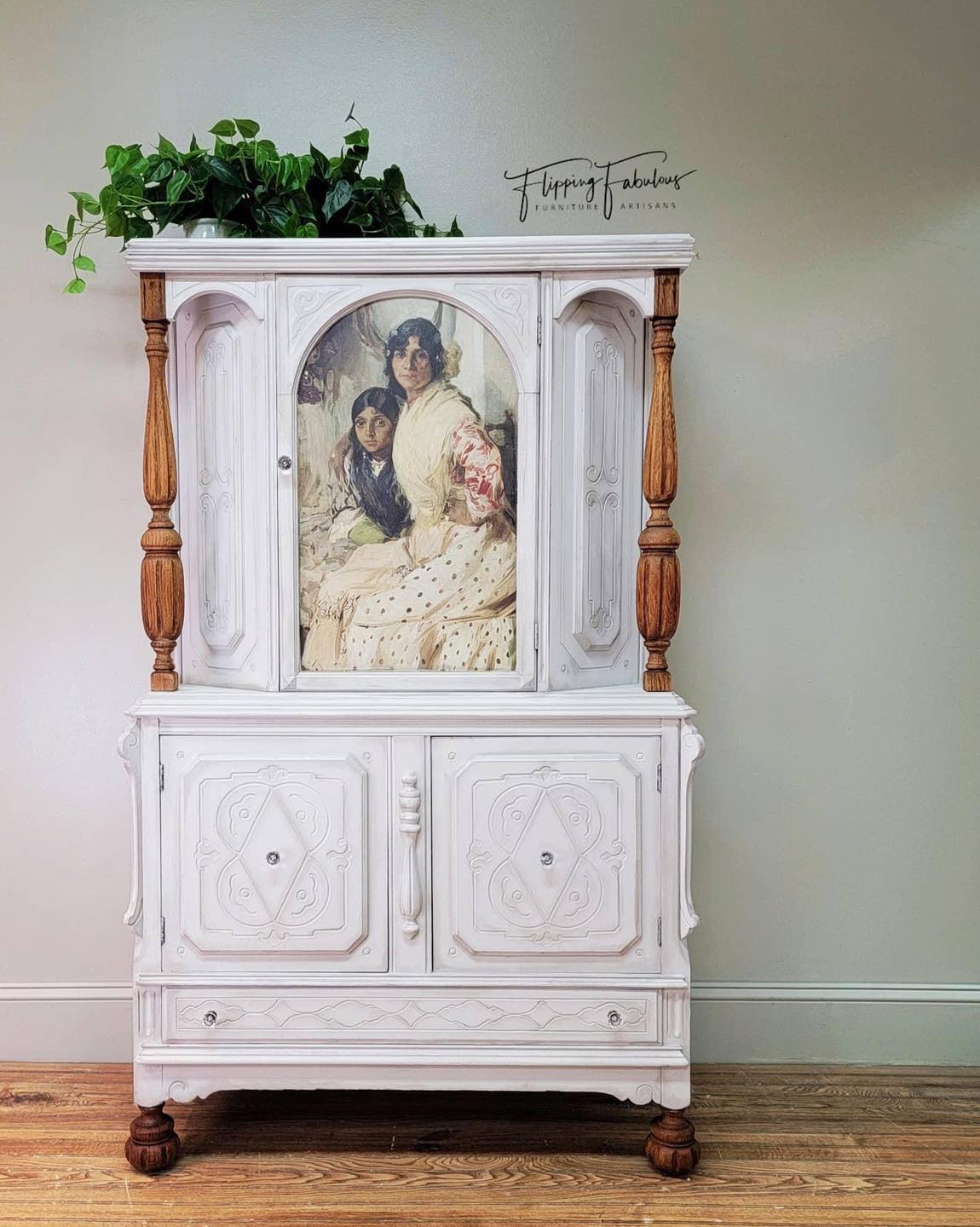 Gypsy decoupage paper on furniture