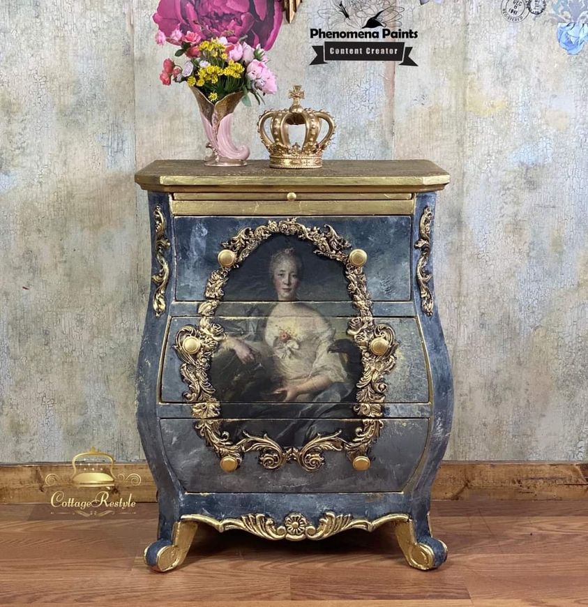 Madam La Fevre decoupage paper on furniture