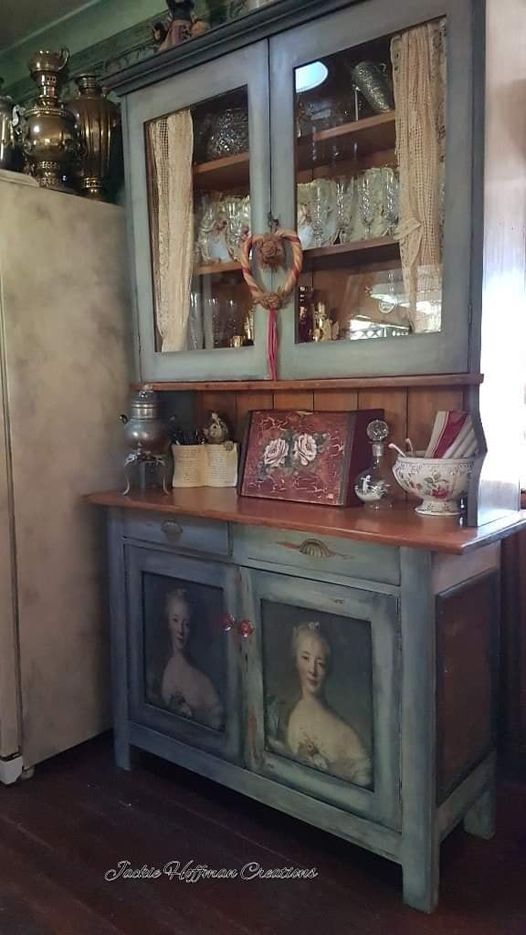 Madam La Fevre decoupage paper on furniture