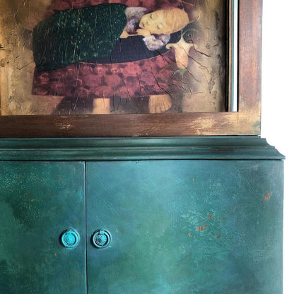 Sleep decoupage paper on furniture