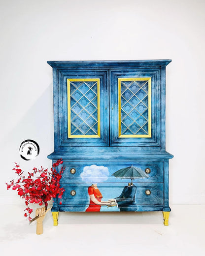 Umbrella decoupage paper on furniture