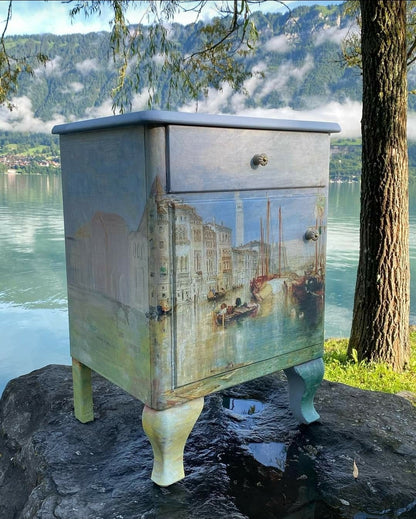 Venice decoupage paper on furniture