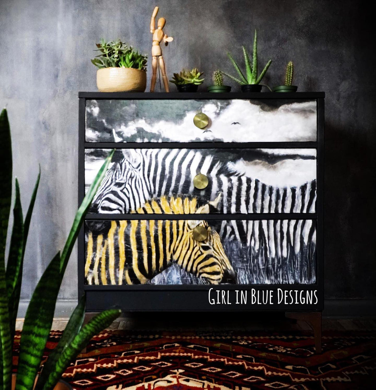 Zebras decoupage paper on furniture